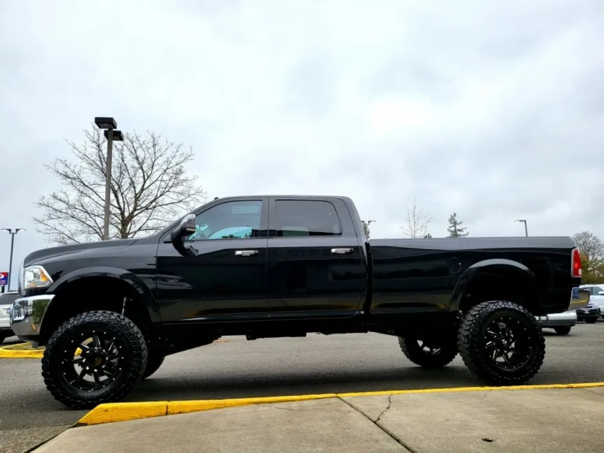 2018 Ram 2500 Laramie photo 1