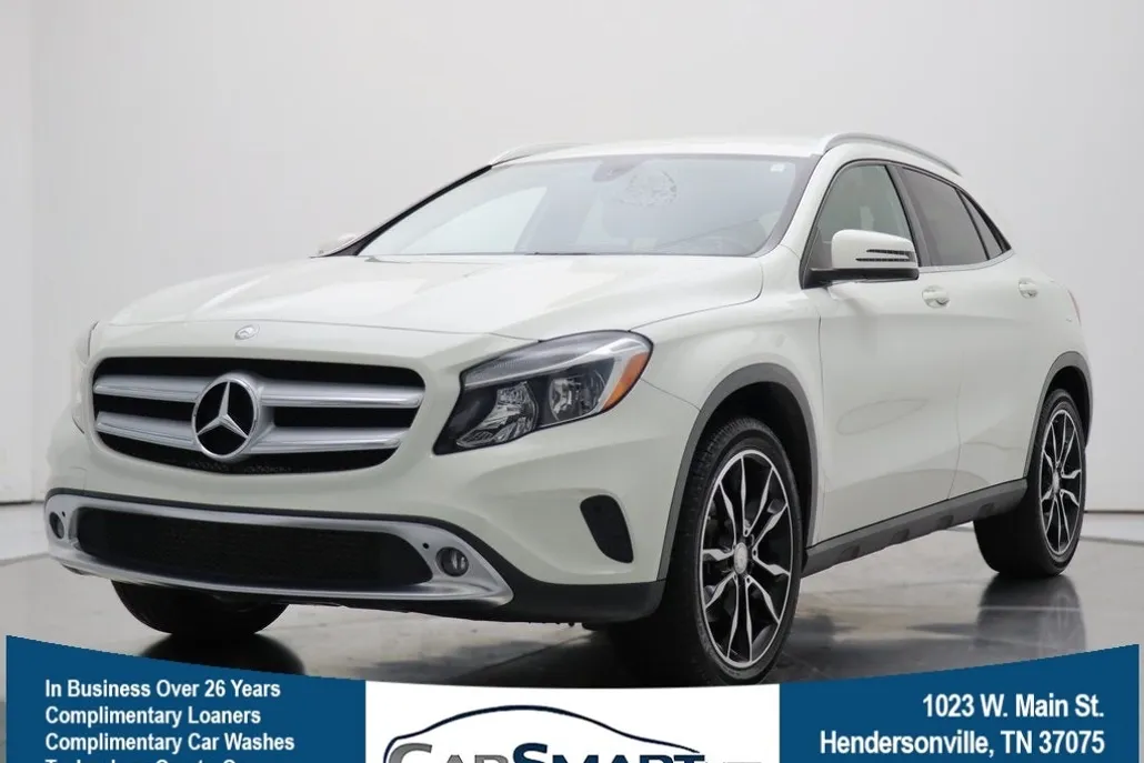 2017 Mercedes Benz GLA 250 photo 1