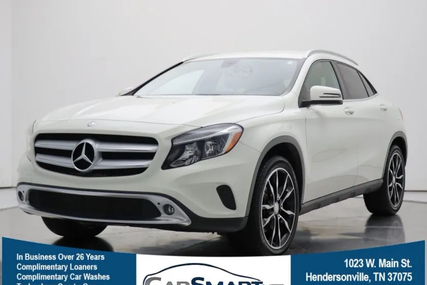 2017 Mercedes Benz GLA 250 photo 1