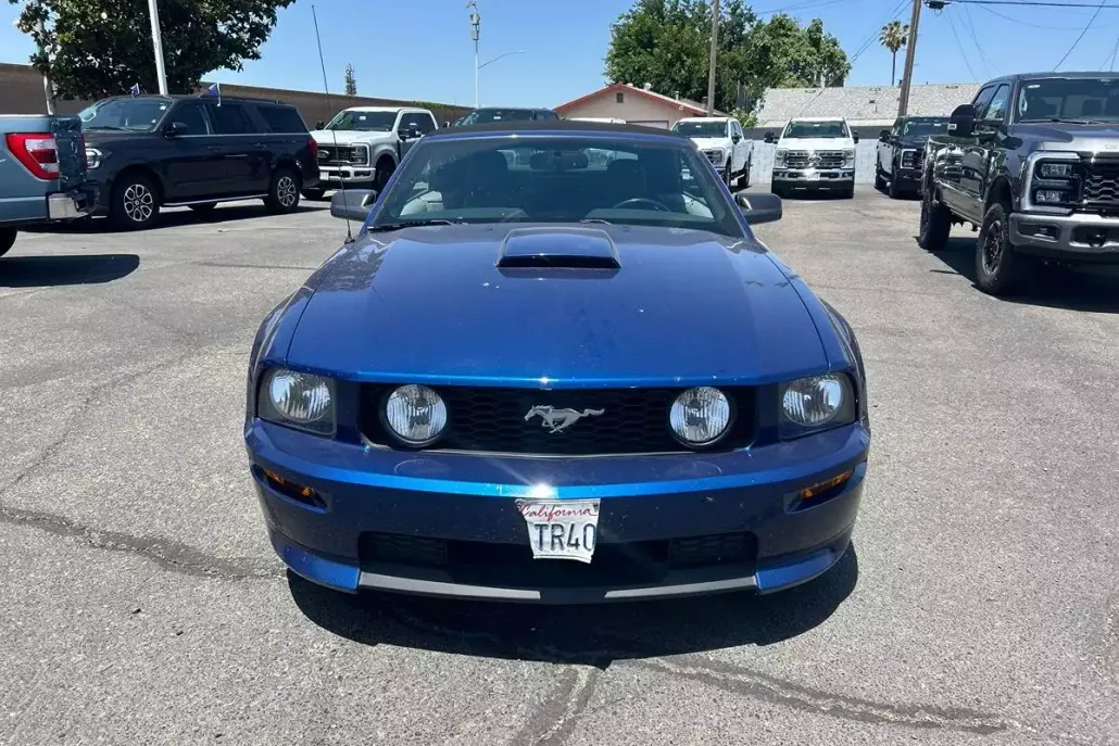 2007 Ford Mustang GT Deluxe photo 1