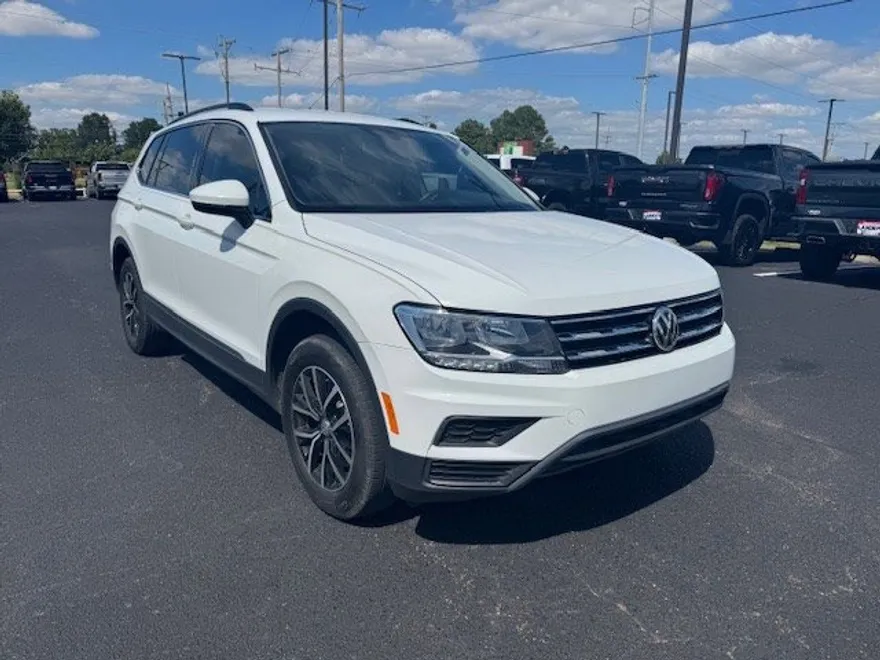 2021 Volkswagen Tiguan SE photo 1