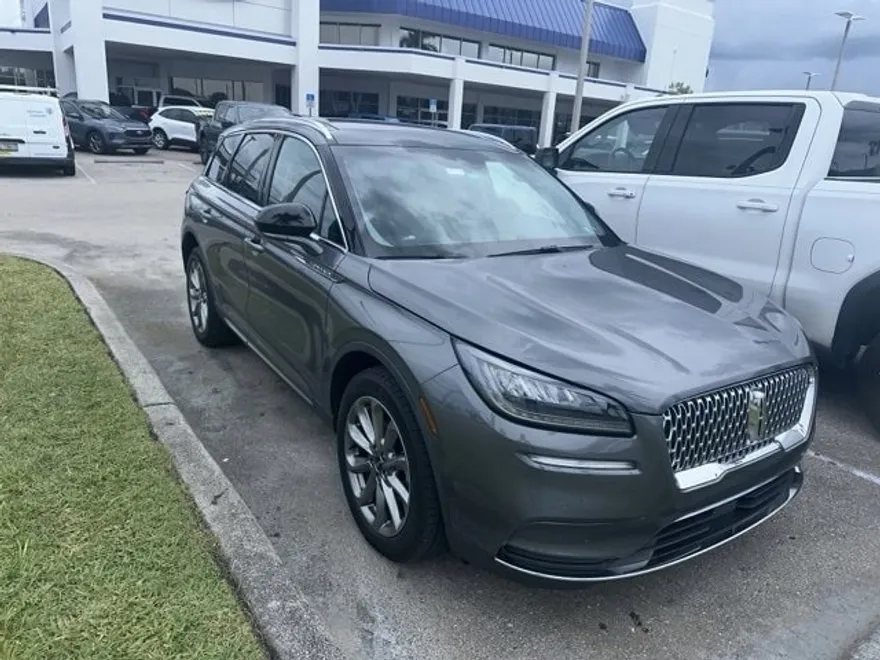 2022 Lincoln Corsair Standard photo 1
