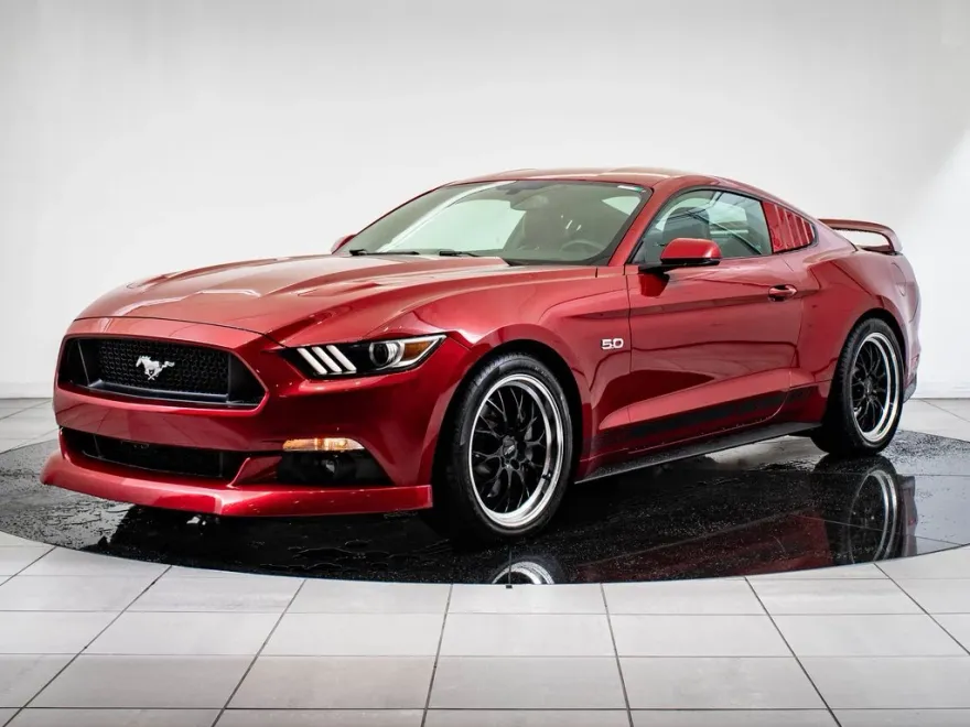 2015 Ford Mustang GT Premium photo 1