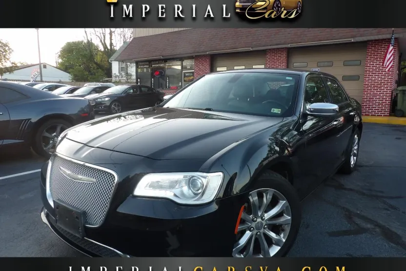 2016 Chrysler 300 photo 1