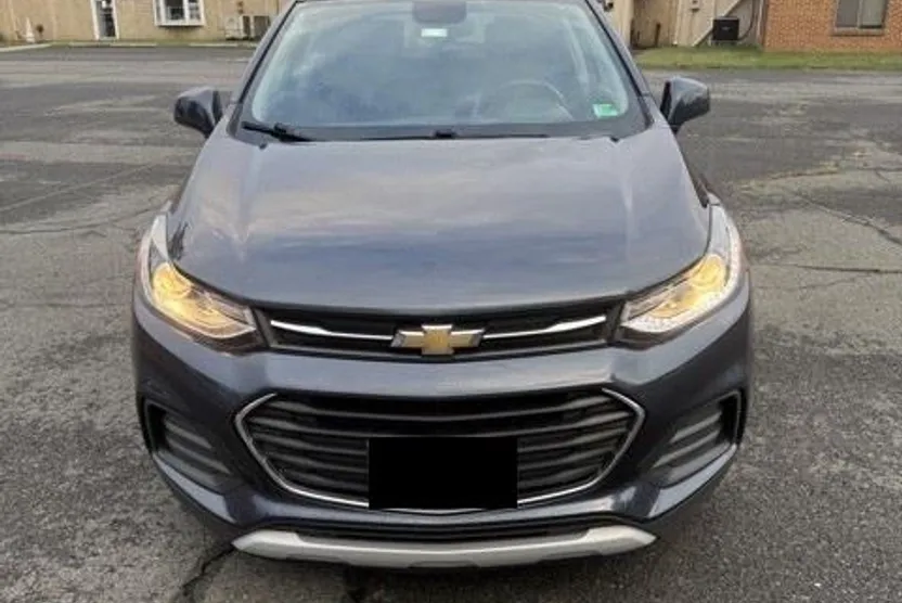 2019 Chevrolet Trax LT photo 1
