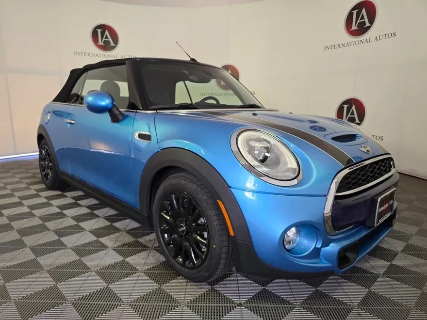 2016 Mini Cooper Convertible Base photo 1