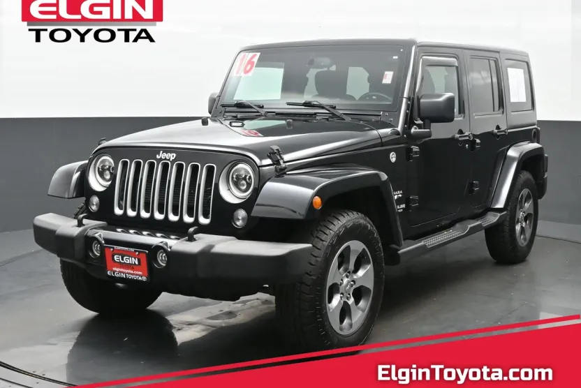 2016 Jeep Wrangler Unlimited Sahara photo 1