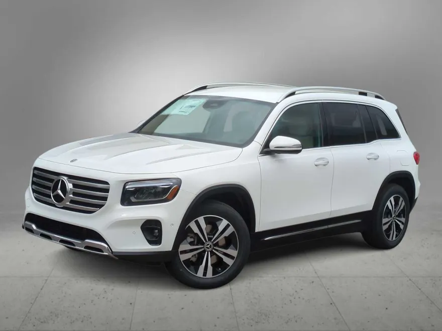 2025 Mercedes Benz GLB 250 4MATIC photo 1
