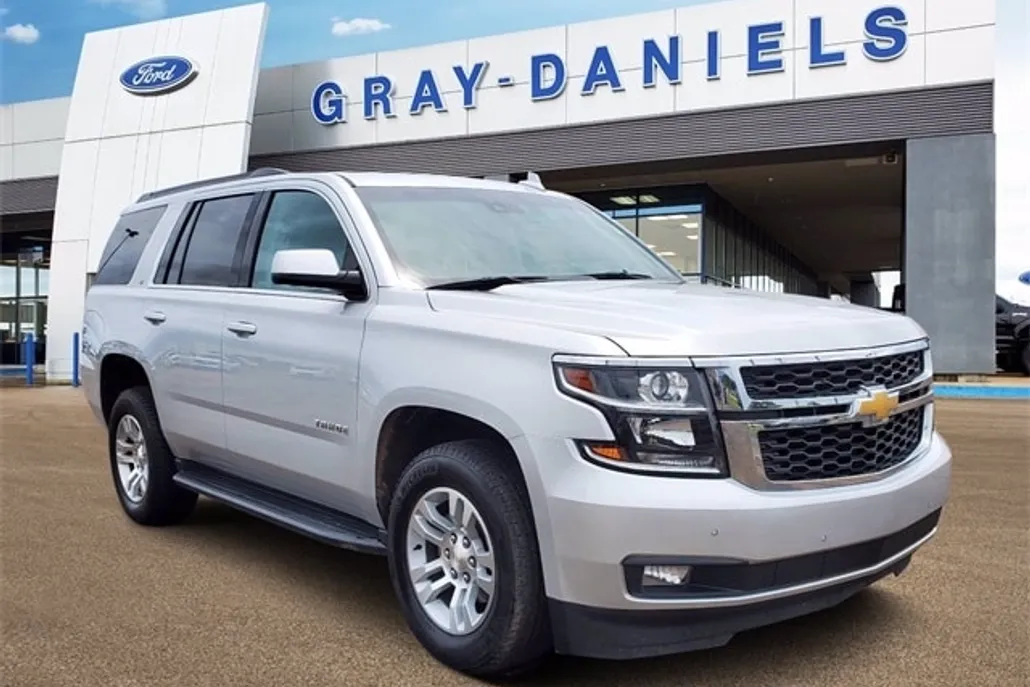 2019 Chevrolet Tahoe LT photo 1