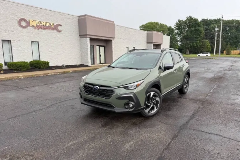2024 Subaru Crosstrek Limited photo 1