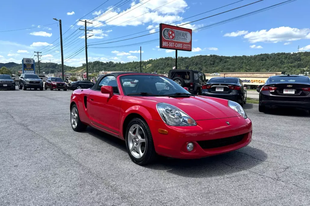 2004 Toyota MR2 Spyder photo 1