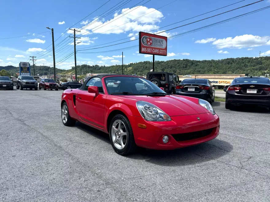 2004 Toyota MR2 Spyder photo 1