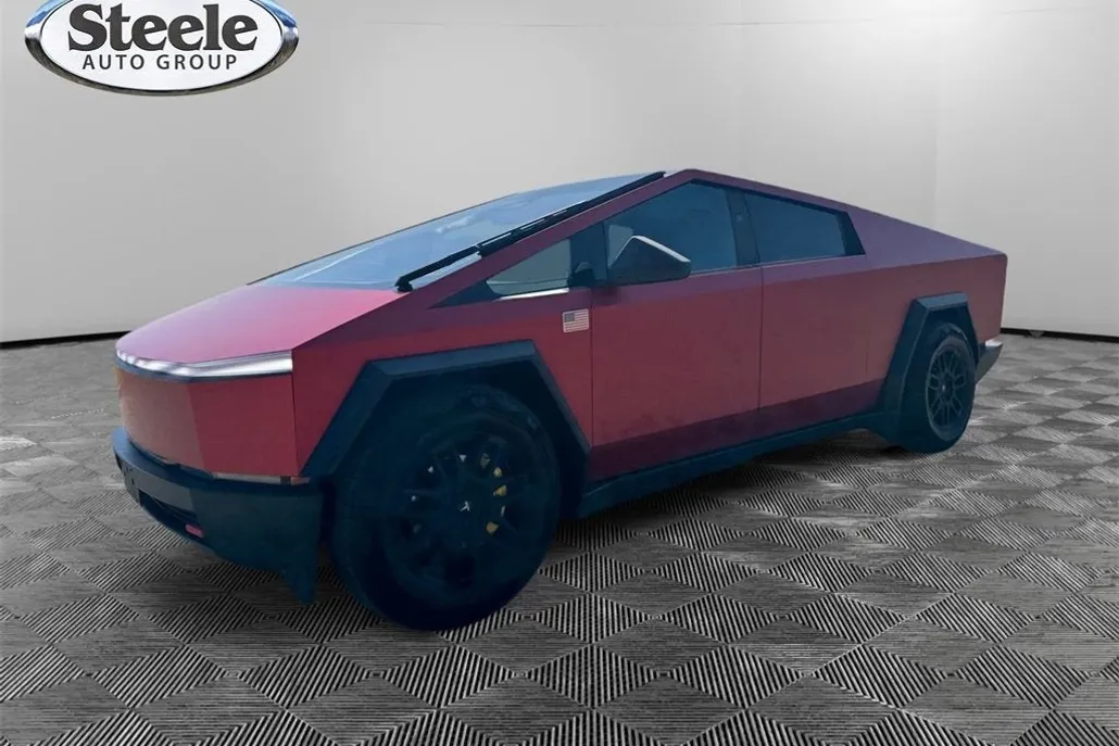 2024 Tesla Cybertruck photo 1