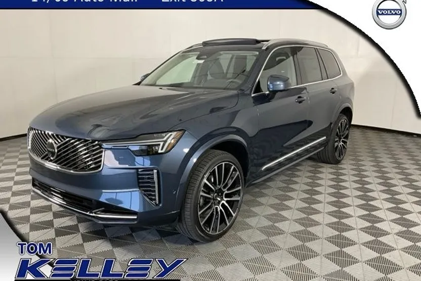 2025 Volvo XC90 B5 Plus photo 1