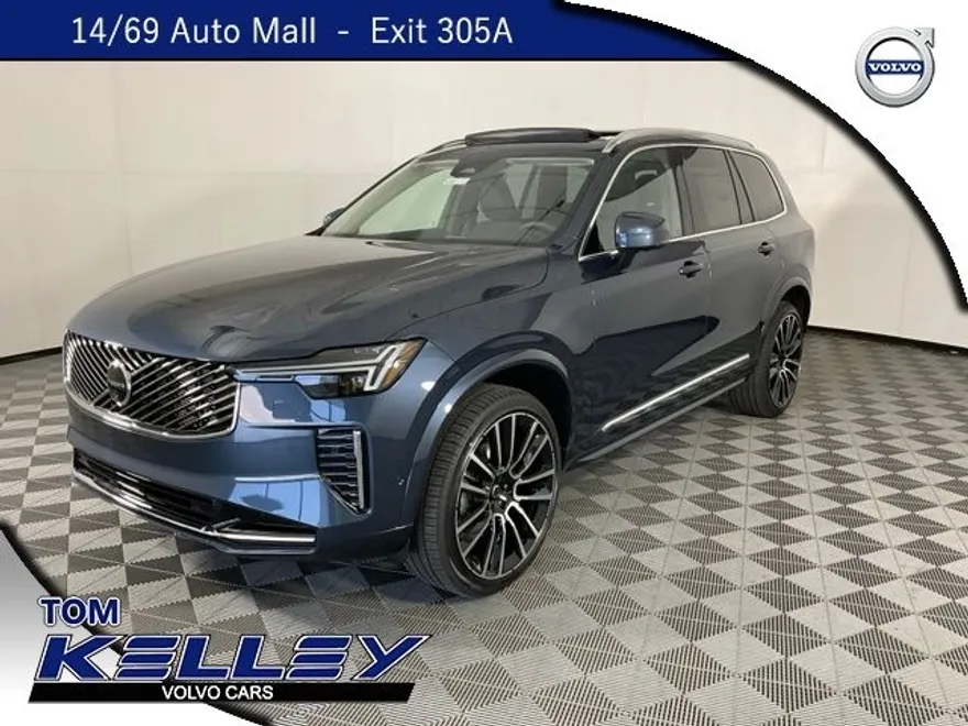 2025 Volvo XC90 B5 Plus photo 1