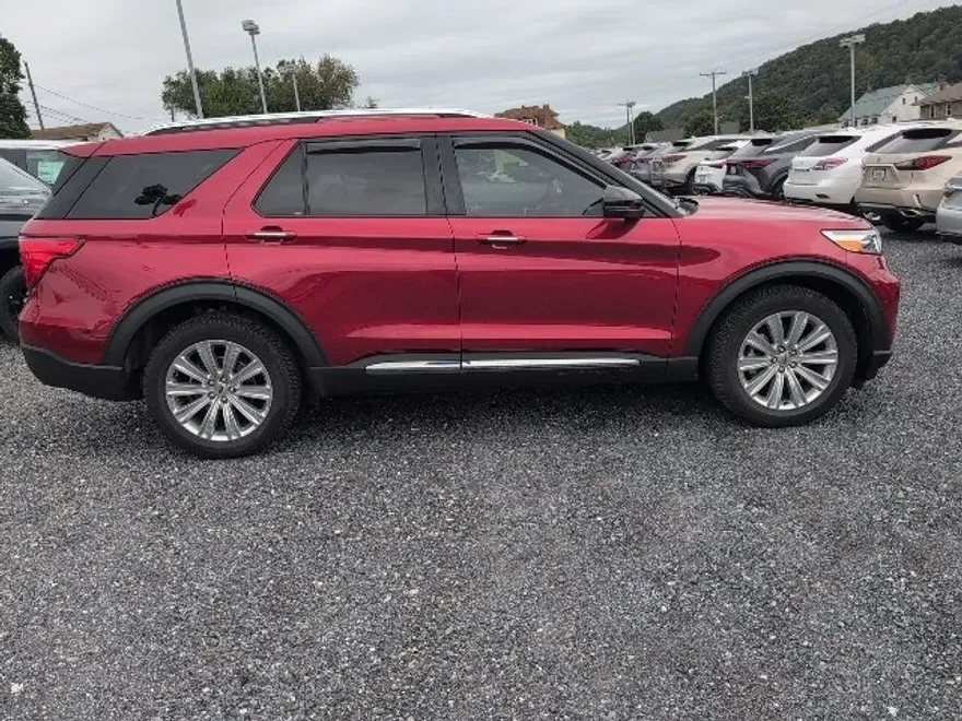 2020 Ford Explorer Limited photo 1