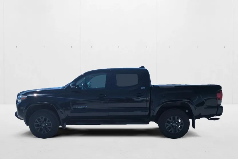 2022 Toyota Tacoma 4x4 SR5 Double Cab V6 photo 1