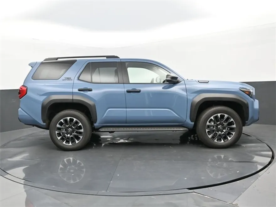 2025 Toyota 4Runner TRD Off-Road photo 1
