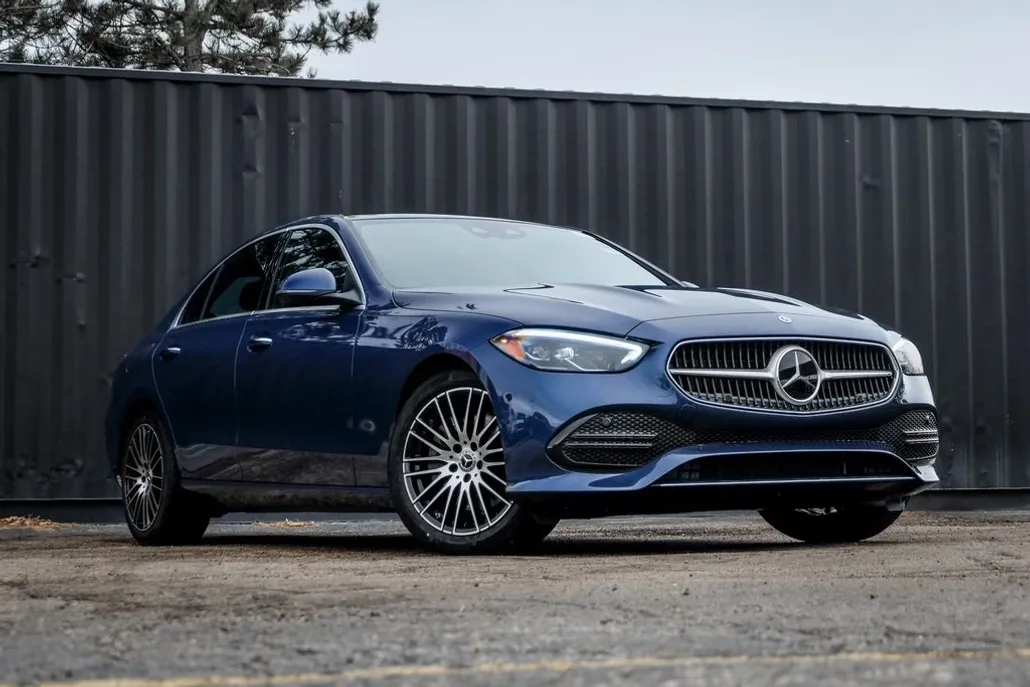 2025 Mercedes Benz C 300 4MATIC photo 1