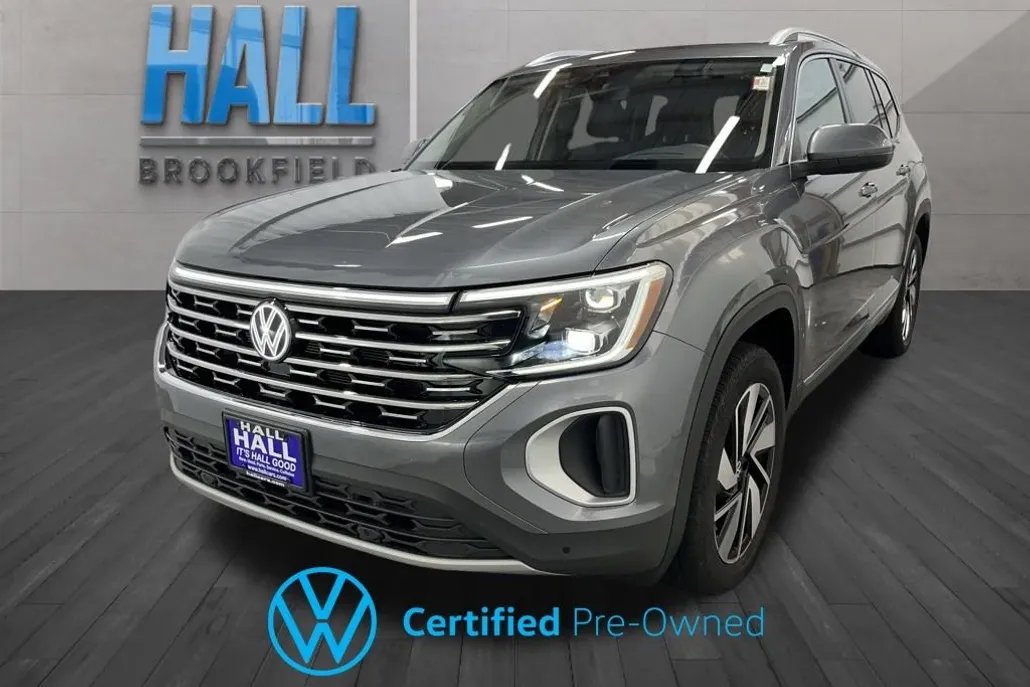 2024 Volkswagen Atlas SEL photo 1