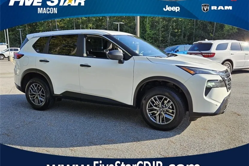 2024 Nissan Rogue S photo 1