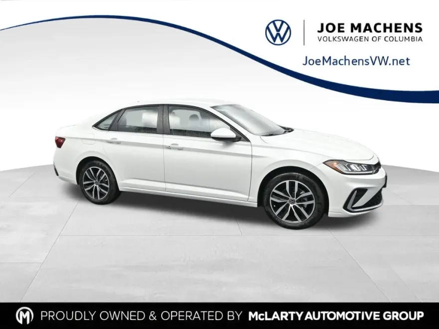 2025 Volkswagen Jetta SE photo 1