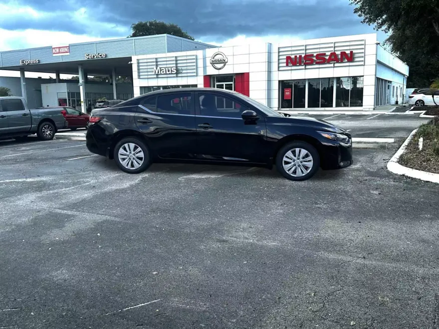 2025 Nissan Sentra S photo 1