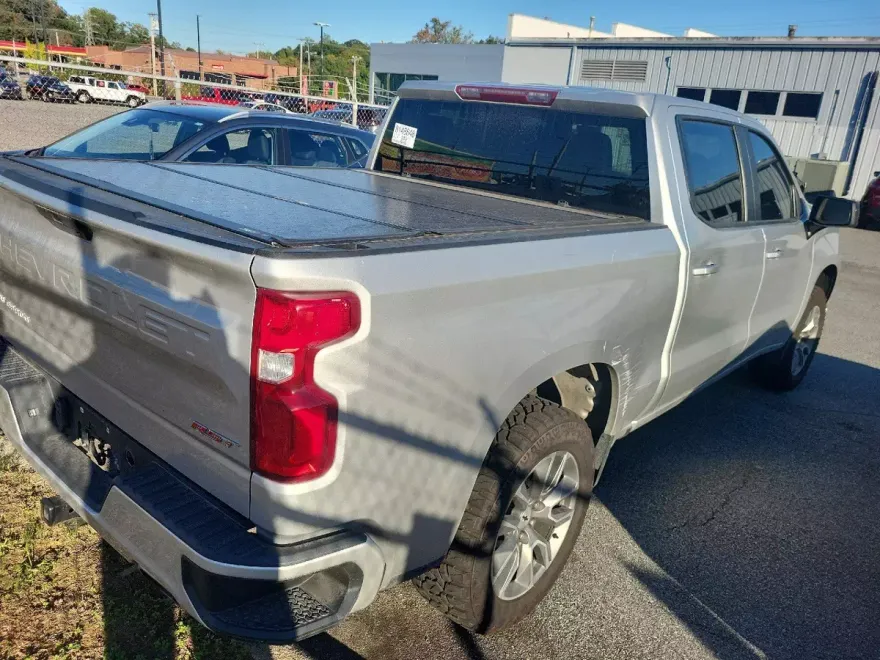 2022 Chevrolet Silverado 1500 RST photo 1