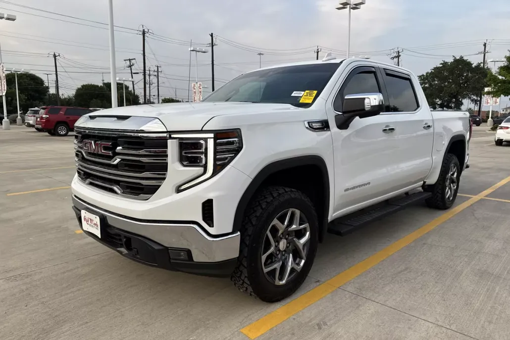 2022 Gmc Sierra 1500 SLT photo 1