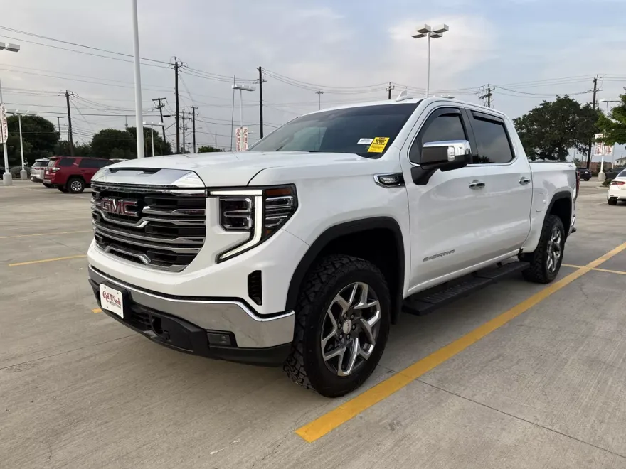2022 Gmc Sierra 1500 SLT photo 1