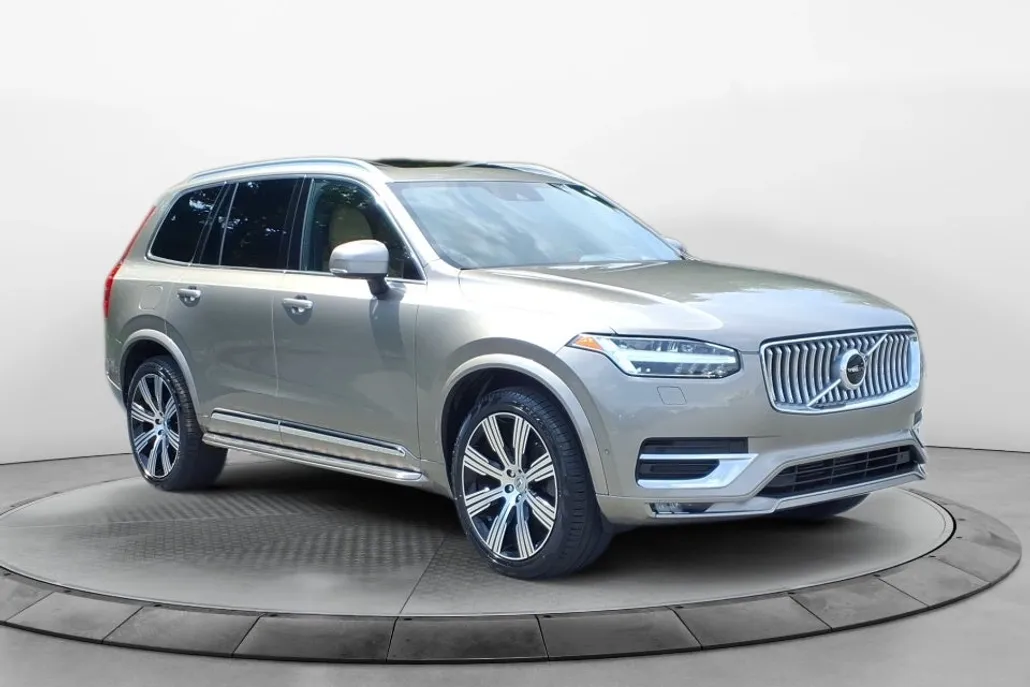 2022 Volvo XC90 T6 Inscription photo 1