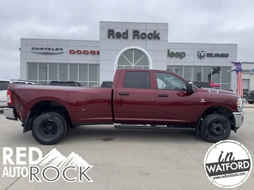 2024 Ram 3500 Tradesman photo 1