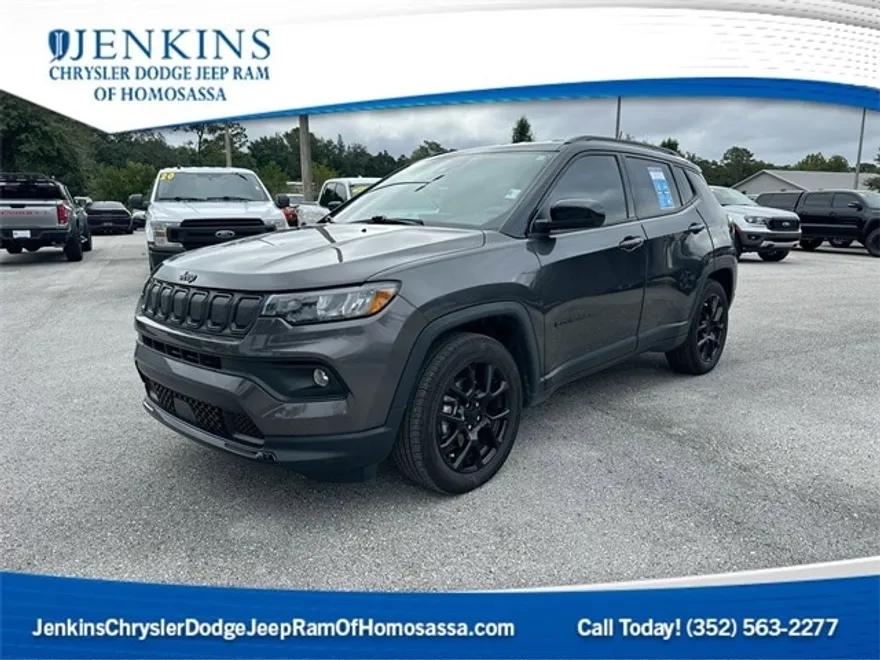 2022 Jeep Compass Latitude photo 1