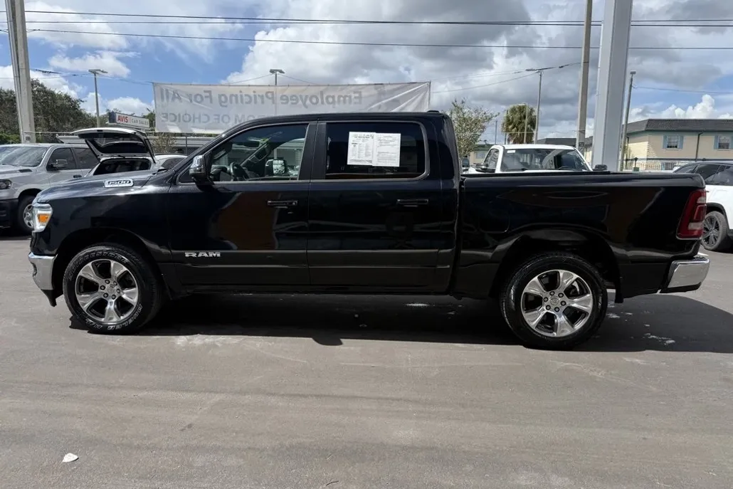 2024 Ram 1500 Laramie photo 1