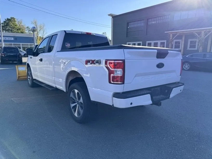 2020 Ford F-150 XL photo 1