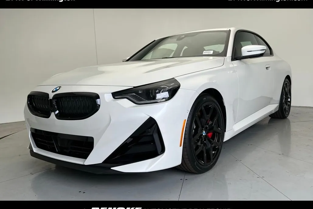 2026 Bmw 230i Coupe photo 1