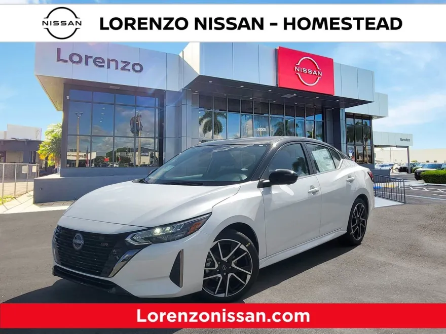 2025 Nissan Sentra SR photo 1