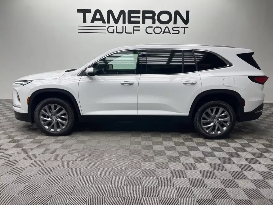 2025 Buick Enclave Preferred photo 1
