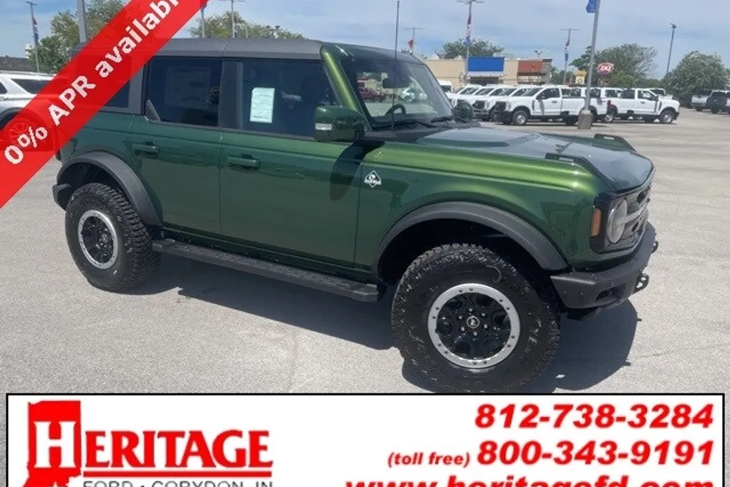 2024 Ford Bronco Outer Banks photo 1