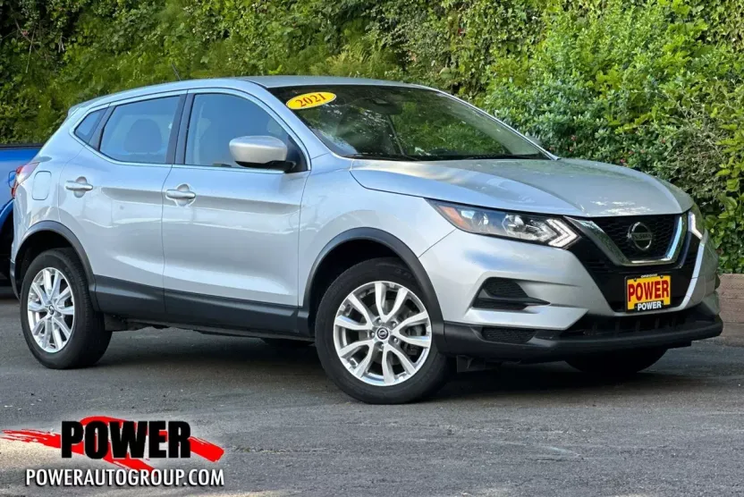 2021 Nissan Rogue Sport S photo 1