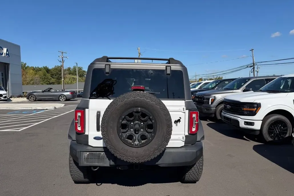 2022 Ford Bronco Wildtrak photo 1