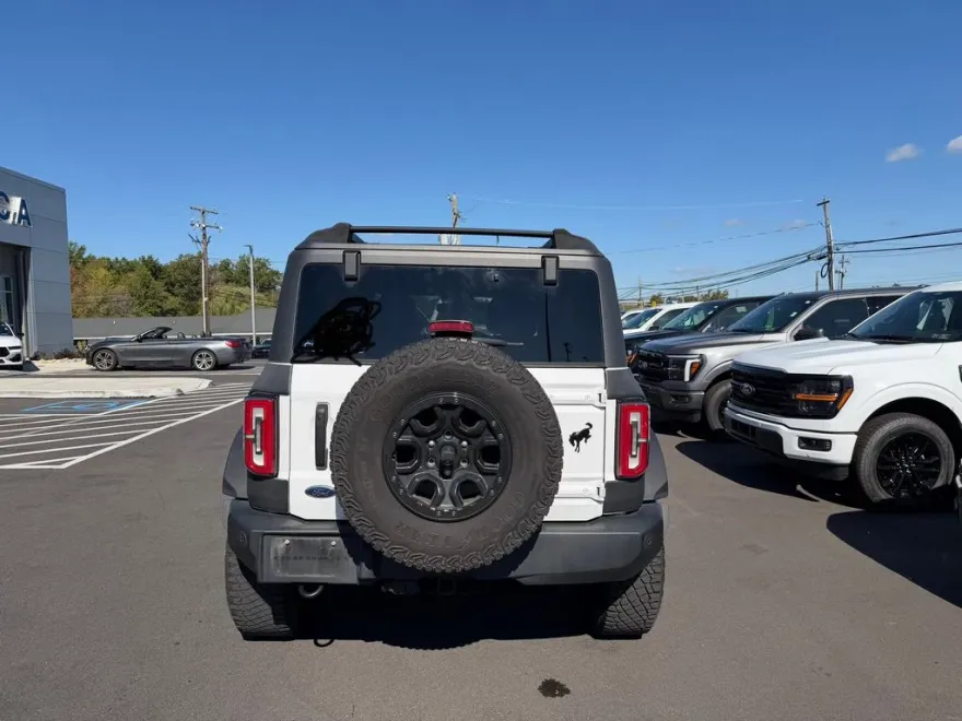 2022 Ford Bronco Wildtrak photo 1