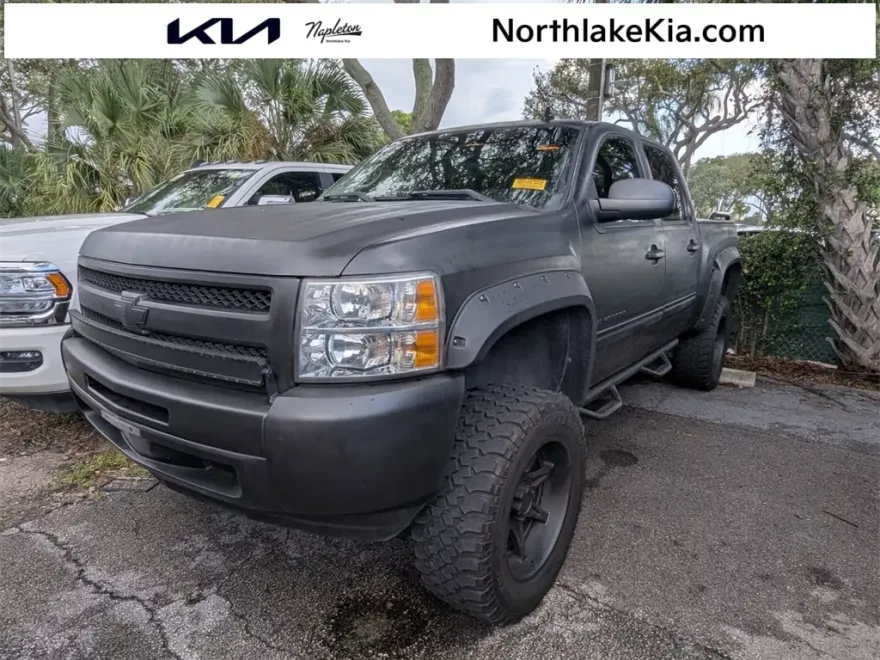 2012 Chevrolet Silverado 1500 LT photo 1