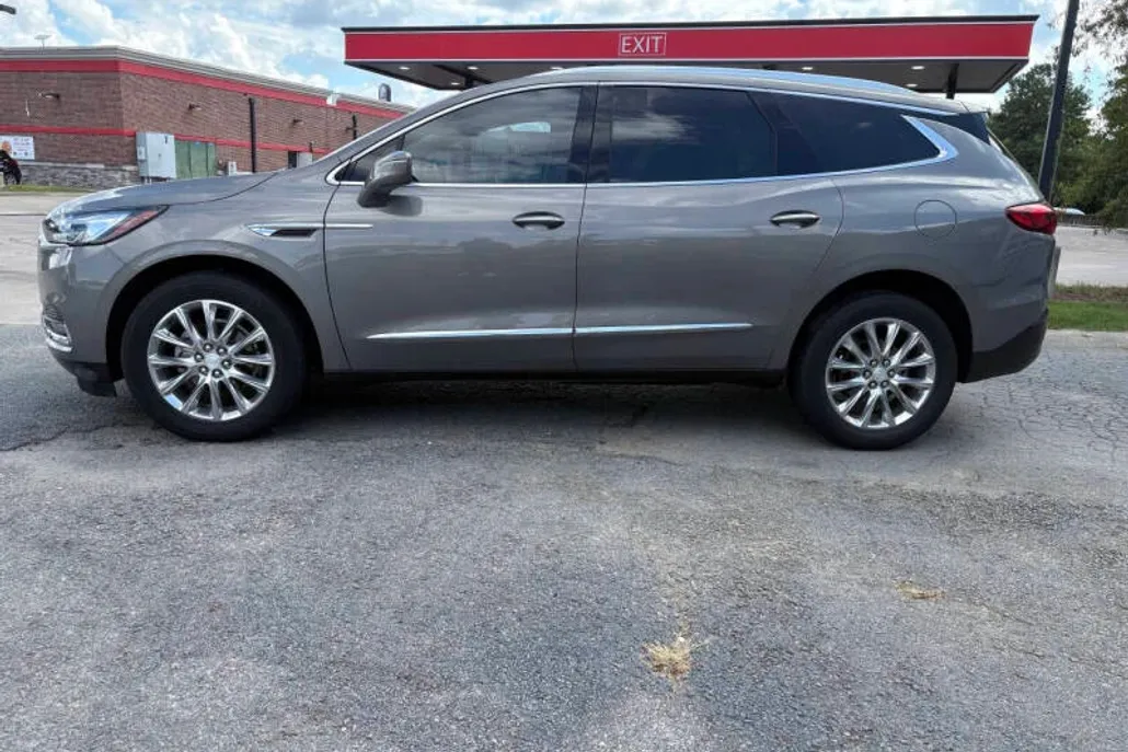 2019 Buick Enclave Essence photo 1