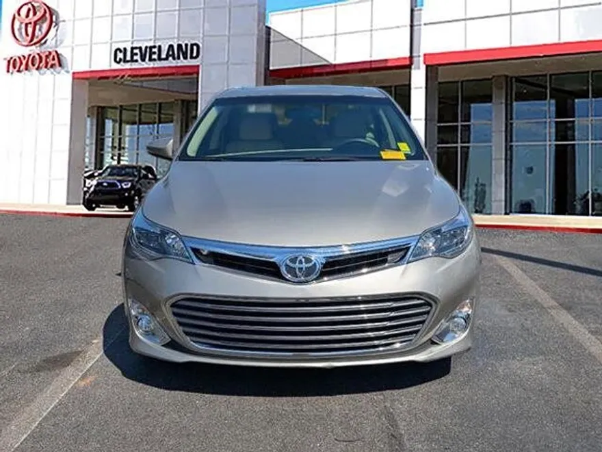 2015 Toyota Avalon XLE Touring photo 1