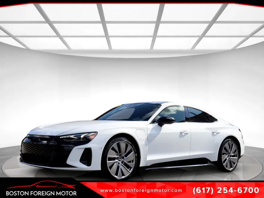 2022 Audi e-tron GT Prestige photo 1