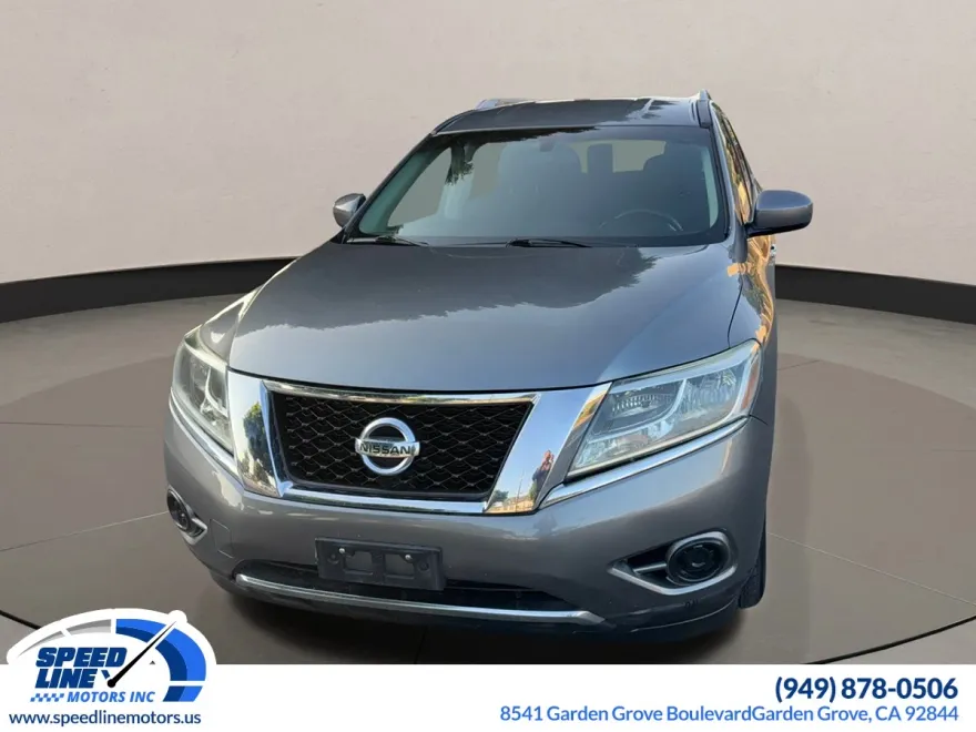 2015 Nissan Pathfinder S photo 1