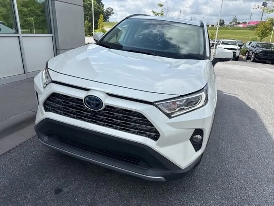 2020 Toyota RAV4 Hybrid Limited photo 1