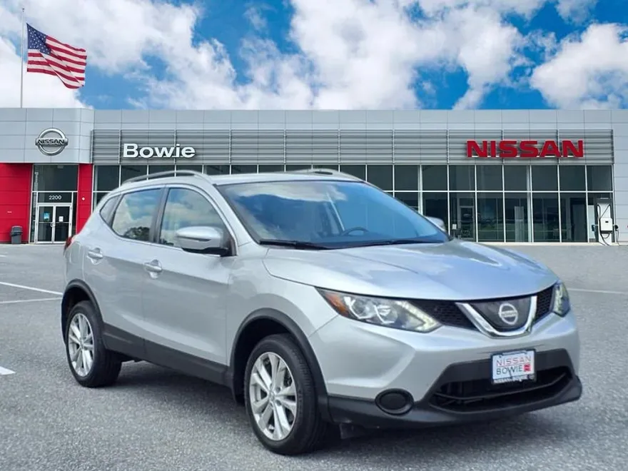 2018 Nissan Rogue Sport SV photo 1