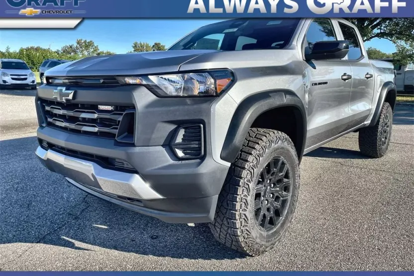 2026 Chevrolet Colorado Trail Boss photo 1